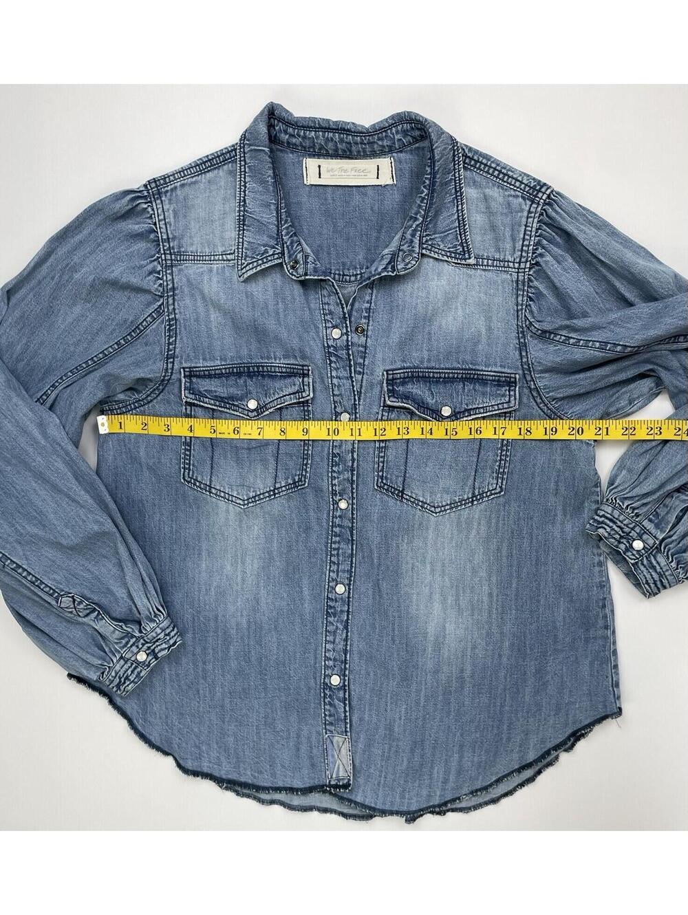 We The Free People With Love Denim Pearl Snap Balloon Sleeve Shirt Large Boho - Picture 6 of 8